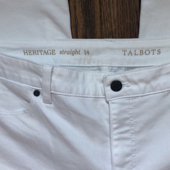 EUC Talbots Heritage fit white Straight Leg Jeans 5 pocket Size 14 - Picture 2 of 7
